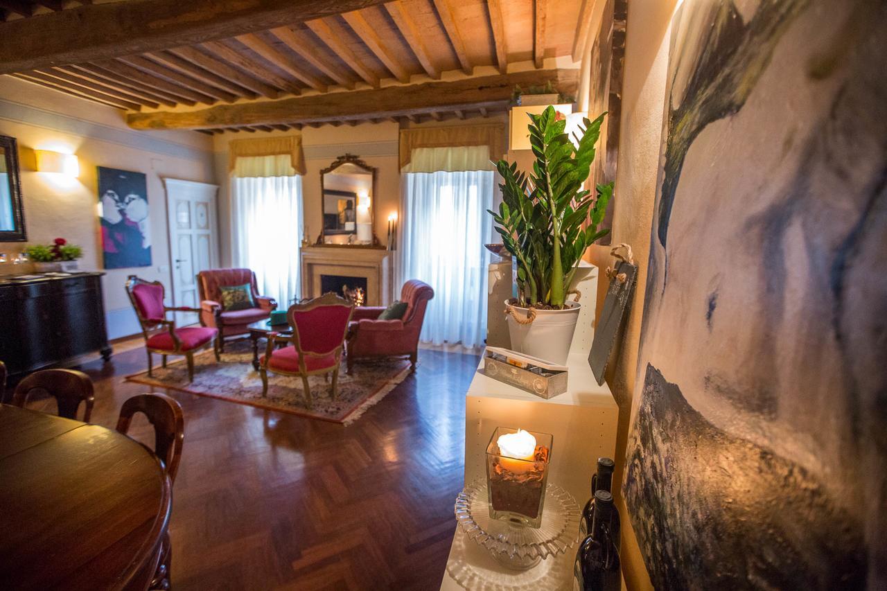 Borgo Agli Scudi Suite&Breakfast Кампилья-Мариттима Экстерьер фото