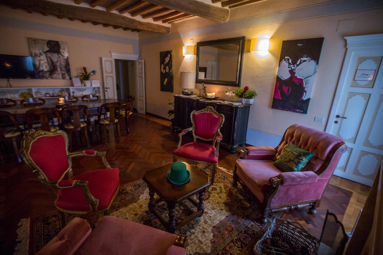 Borgo Agli Scudi Suite&Breakfast Кампилья-Мариттима Экстерьер фото