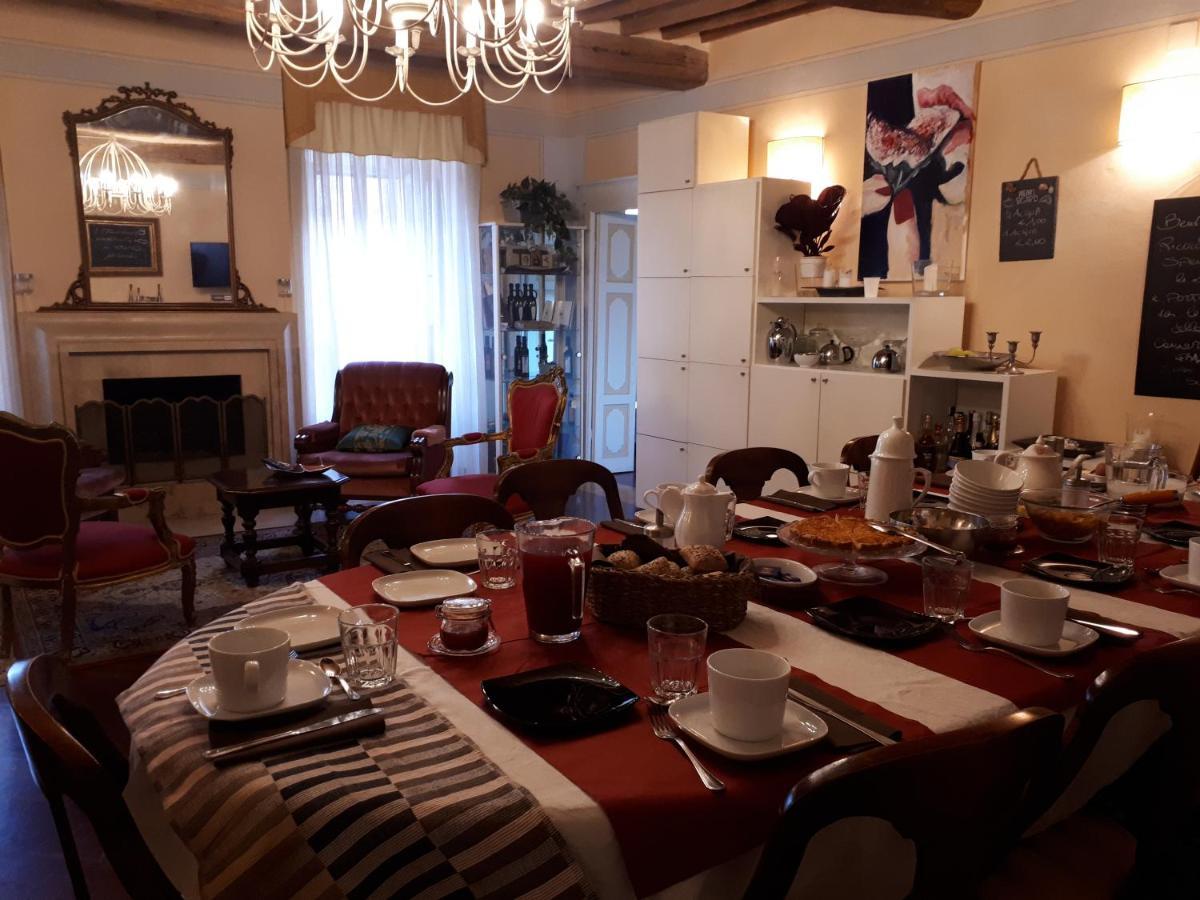 Borgo Agli Scudi Suite&Breakfast Кампилья-Мариттима Экстерьер фото